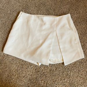 White skort